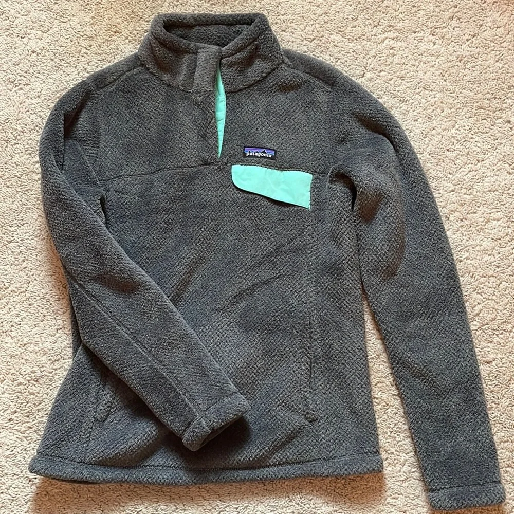 Patagonia quarter-zip: Size Small, Gray w/ Teal Accents - Picture 1 of 3